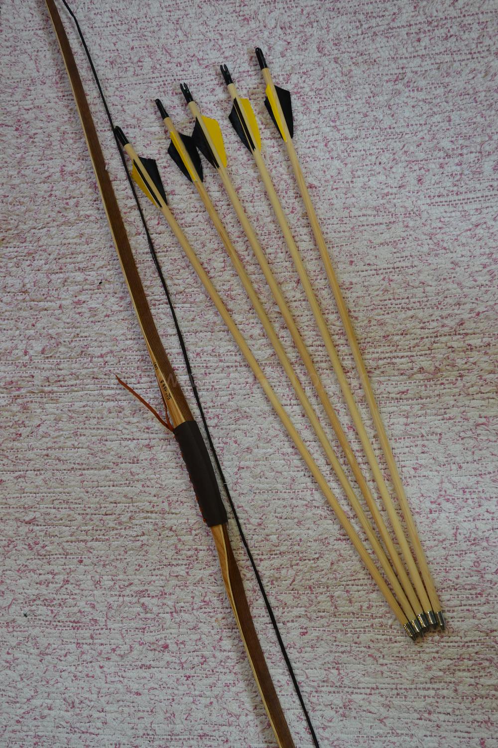 Indiánsky luk + 5 detských drevených šípov 61-62 cm